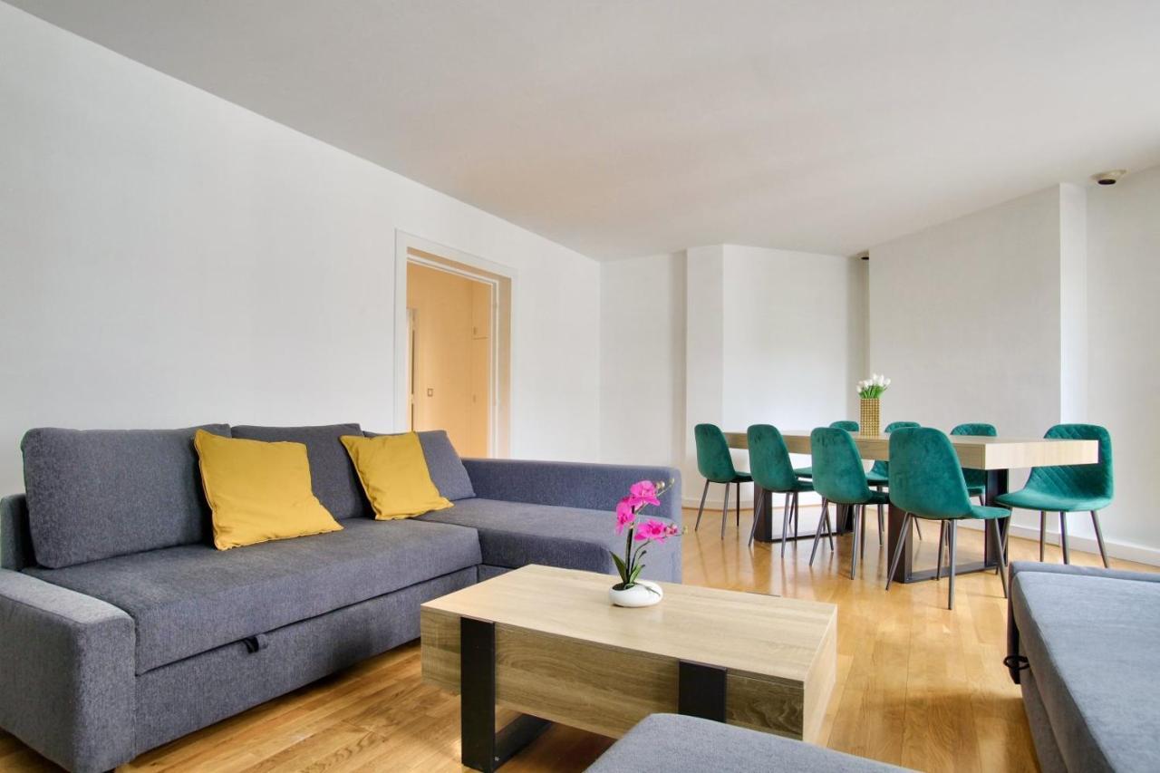 2 Bedrooms Tour Eiffel Breteuil Paris Exterior foto